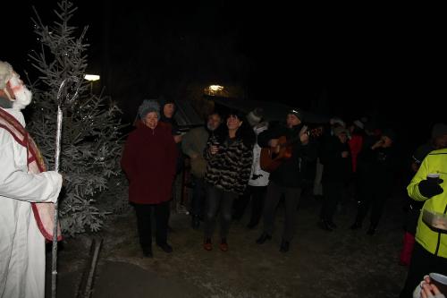 Rozsvícení vánočního stromečku s&nbsp;mikulášskou nadílkou na&nbsp;Heltinově